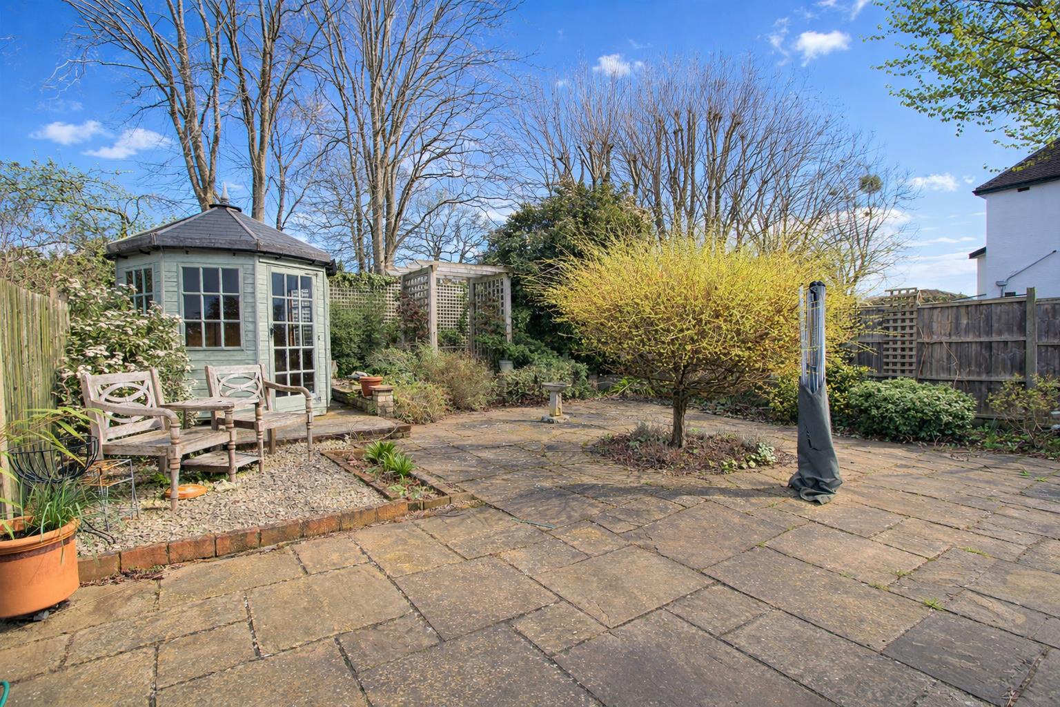 2 bed property in The Holt, Wallington